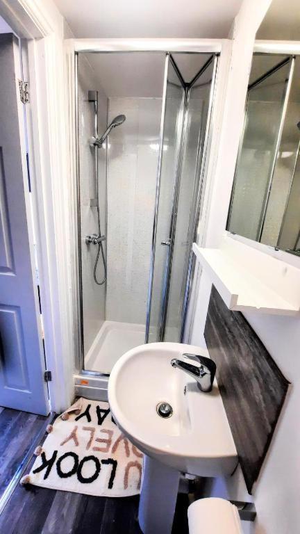 Premier Nottingham Studios - Burford Road Bagian luar foto